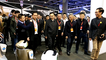 三宝平台机器人高频斩获多个设计大奖